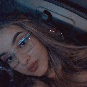 Meet your Posher, Arianna